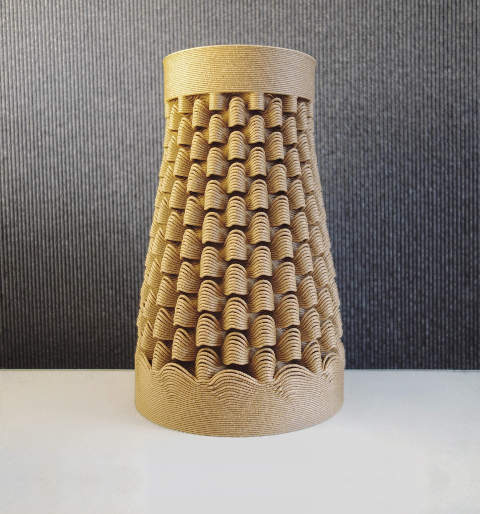 Vase TUILE - Glitch Exposition - bold-design.fr